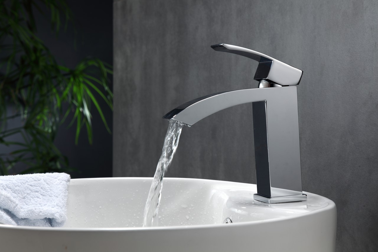 Aqua Balzo Single Lever Wide Spread Bathroom Vanity Faucet