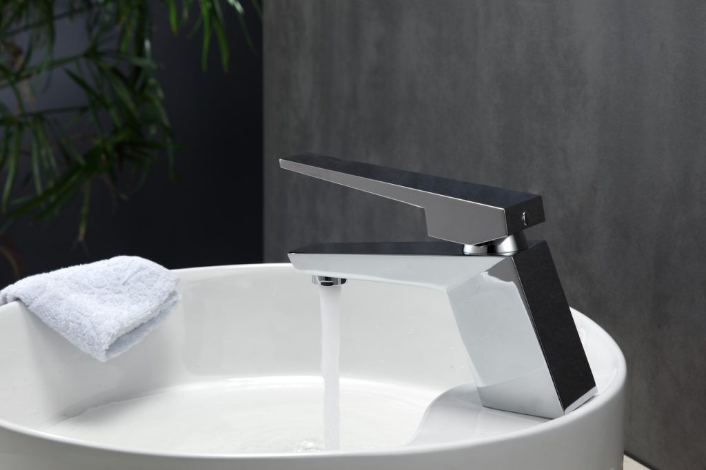 Aqua Siza Single Lever Modern Bathroom Vanity Faucet