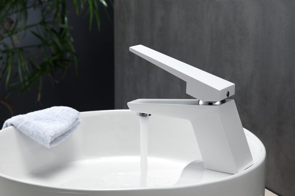 Aqua Siza Single Lever Modern Bathroom Vanity Faucet